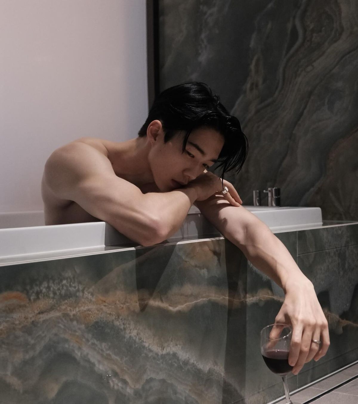 Ông Chồng U Oán Của Tôi Là Tổng Tài