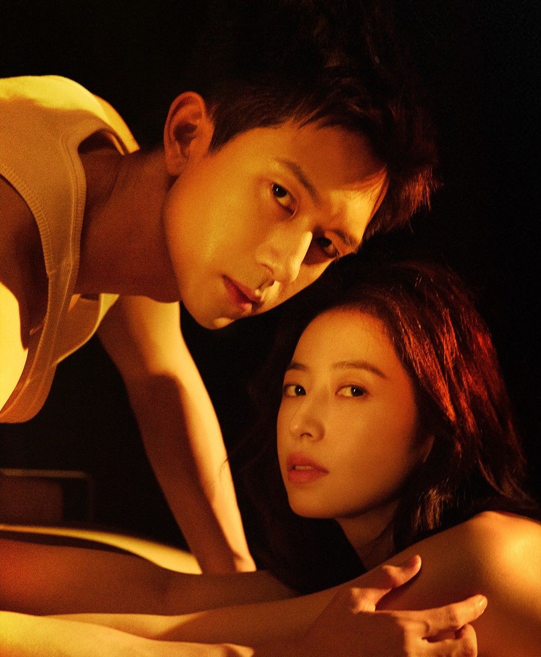 Mười Năm Chung Nhà, Một Ngày Hóa Người Dưng