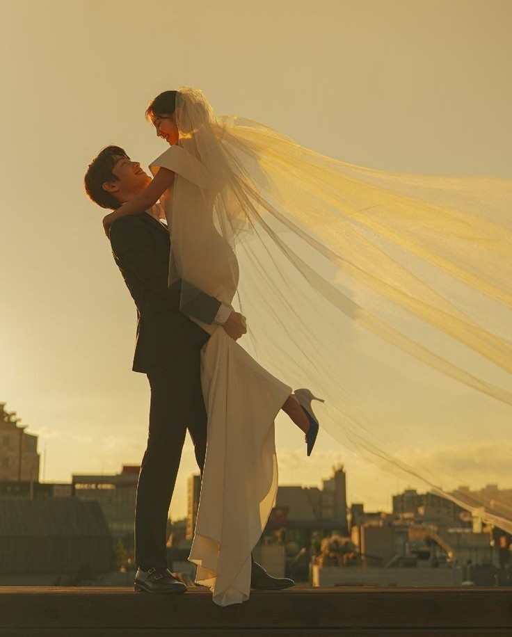 Ngôi Nhà Tân Hôn Của Ba Người