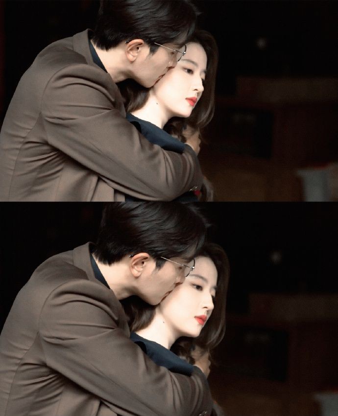 Sau Cánh Cổng Nhà Họ Cố