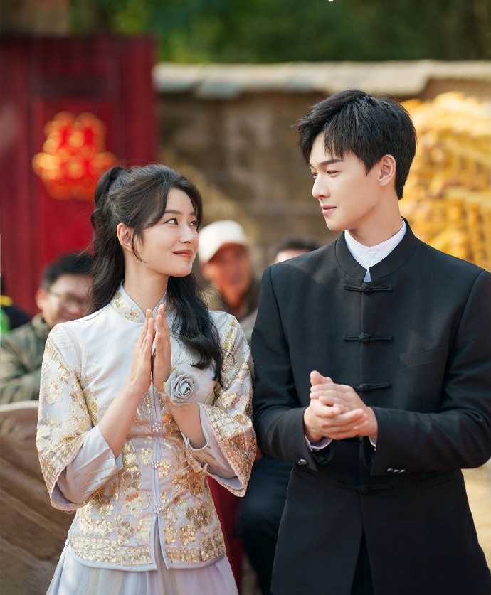 TỔNG TÀI CƯNG CHIỀU VỢ NHẤT THẾ GIỚI